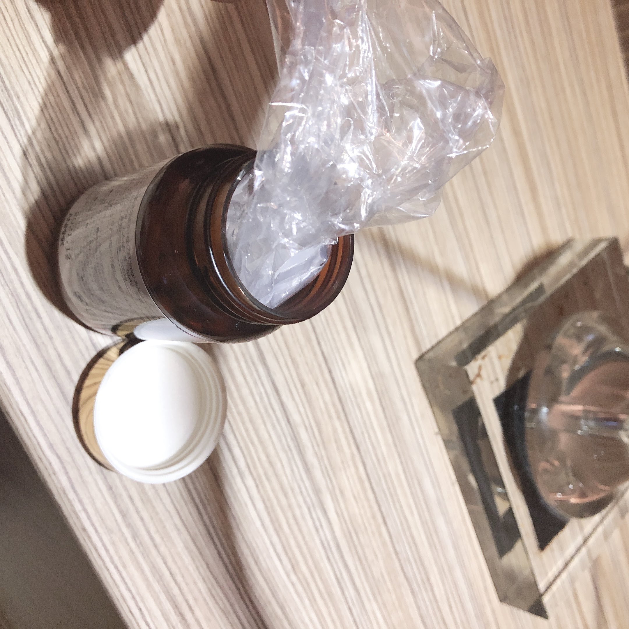 ビニールの緩衝材を取った